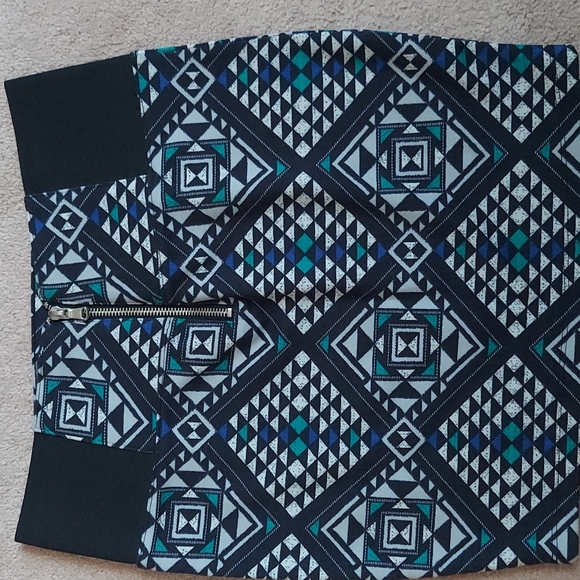 Geo print skirt - Picture 3 of 4